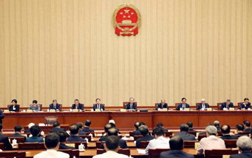 新聞8點(diǎn)見丨1萬億元特別國(guó)債發(fā)行 國(guó)內(nèi)成品油價(jià)格二連降 海璽會(huì)議服務(wù)